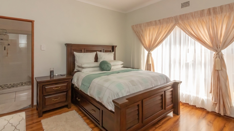 3 Bedroom Property for Sale in Kroonstad Rural Free State